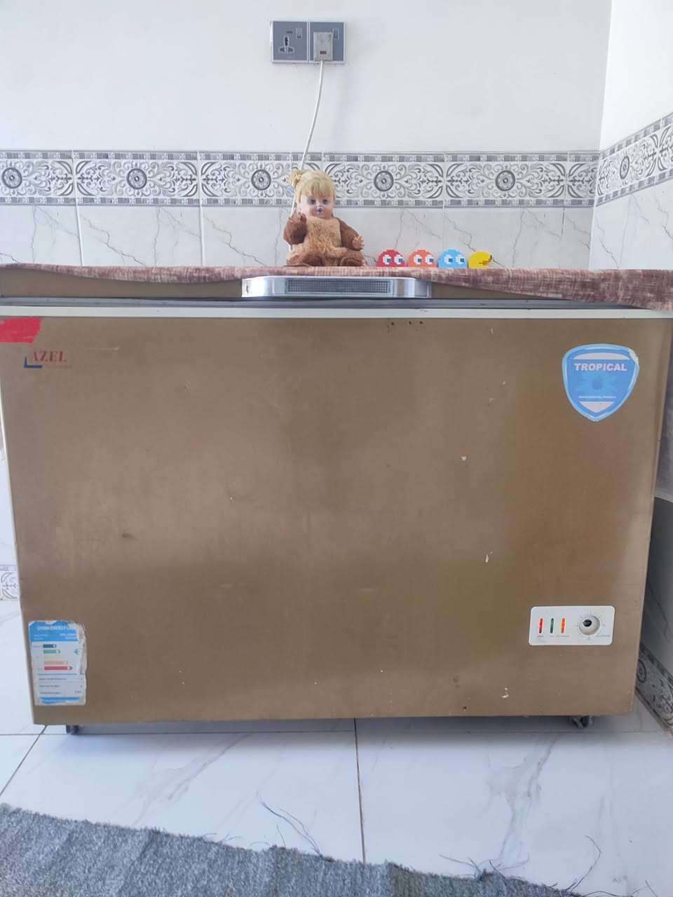 اخوان سلام عليكم مجمده للبيع نضافته 70٪ كامله ماناقصه كلشي وموجود توصيل
***********
وبي واتساب
