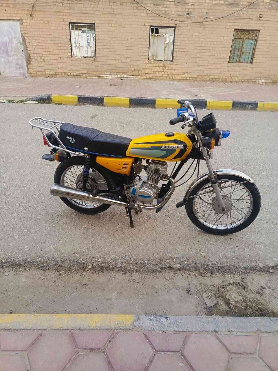 سلام عليكم دراجه للبيع ارشا مديل 17 اوراق بلجيس مكان كوت الاحرار شراي انتصل وبخدمتك ***********
