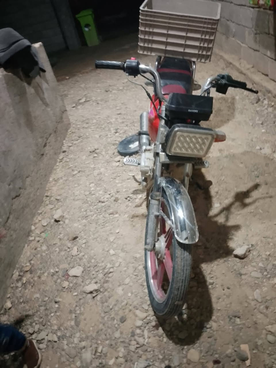 موطور للبيع شقال سلف ومحرك 200
السعر 325
المكان عنه


**إذا كنت صاحب هذا الإعلان وتريد حذفه لأي سبب، رجاءا أرسل رسالة إلى الدعم الفني**