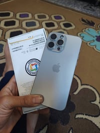 للبيع ايفون ١٥ برو ماكس ذاكرة ٢٥٦ بطارية ٩٣ ماستر ما داخل تصليح الشعر ...