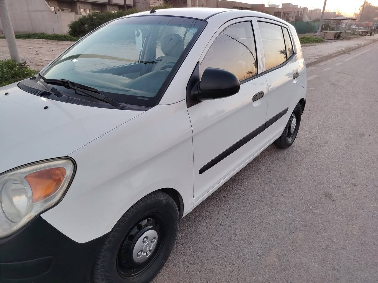 كيا مورنك كوري 
موديل ٢٠٠٩ 
كير توماتيك 
جامات كهرب 
مكينة كير تبريد شرط 
مكينة ما مفتوحة شرط 
استيشن جديد شمعات ربل كلو جديد 
السيارة بدون صبغ 
بيها مكانات بسيطة تعديل بارد 
رقم اربيل مسطرة 
رقم وسنوية وهزة اجديد بسمي تحويل فقط 
السعر ٧٢ وبي مجال وكلشي اكو بلسوك عجبك السعر خابر 
 ماعجبك اعبر المنشور والله يسهلك
***********
