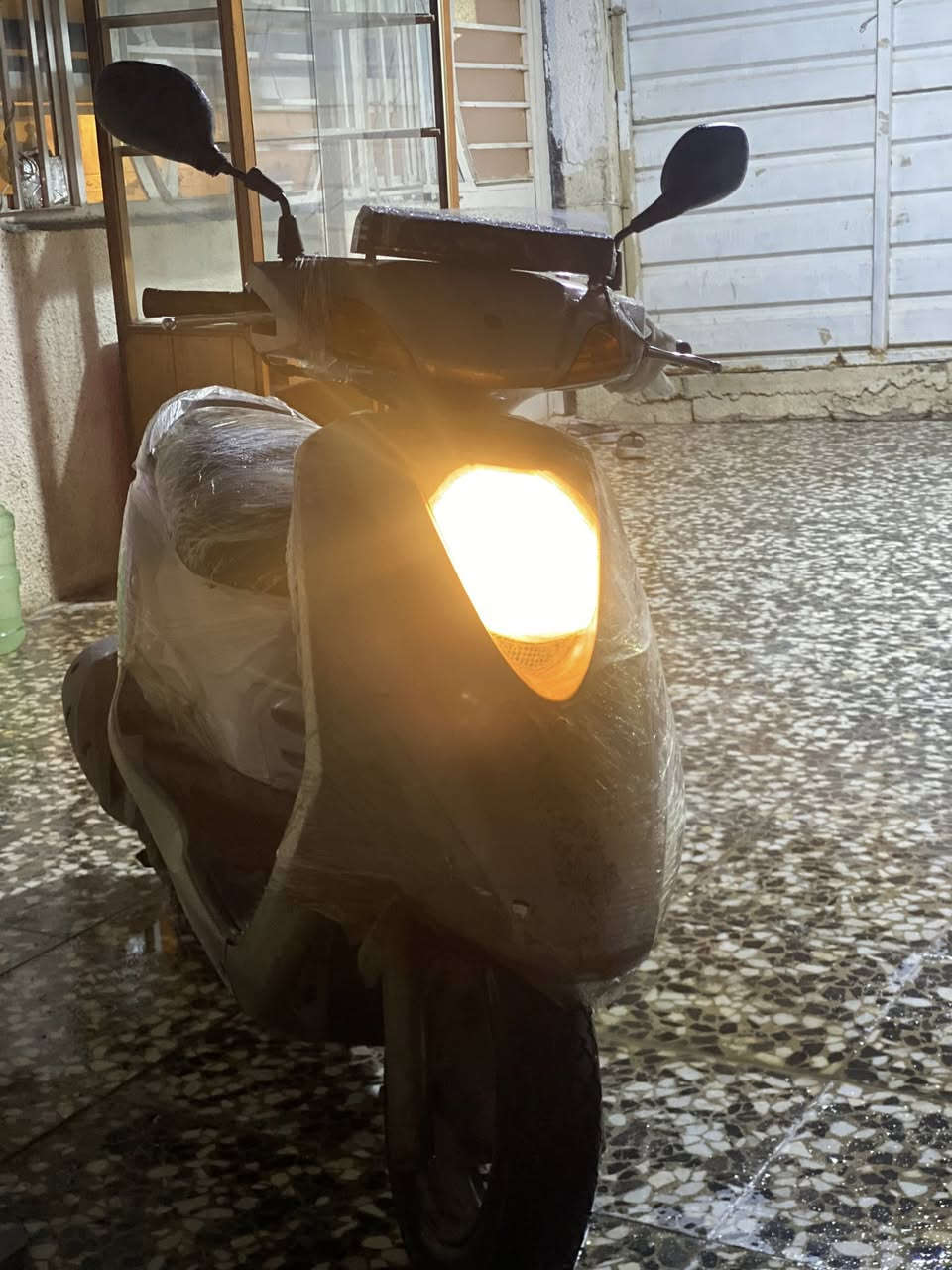 سلام عليكم دراجه بريز للبيع دراجه مابيه شي نضيفه سلف هندر شغال كلشي مابيه الدراجه السعر ٦٥٠ المكان بغداد الشعب الاستفسار عل رقم***********
