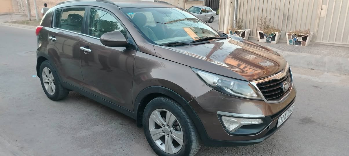 السلام عليكم كيا سبورتج خليجي 2011 رقم بغداد مشروع وطني تحويل مباشر بيه صبغ جاملغ باب بدون دواخل محرك 2400 دوش المرغوب كير اتوماتيك جام اتوماتيك كامره شاشه تحكم سعر 118 مكان بغداد حي الخضراء هاتف *********** شراي
