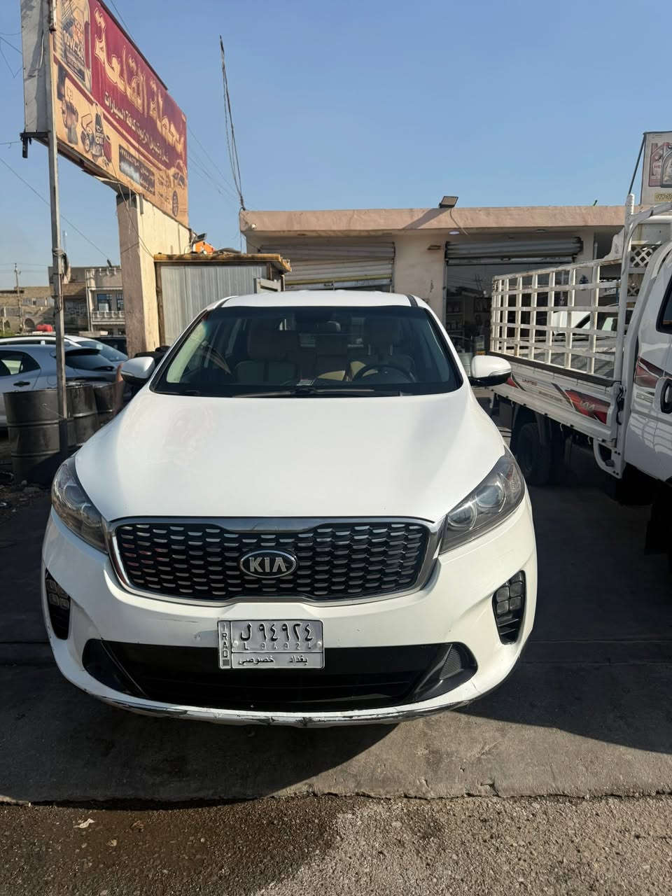 Kia Sorento 2020
وارد امريكي ضرر دعاميه امامية بدون ايرباك 

و باب خلف السائق بارد فقط بدون صبغ 

و باب الخلفي عكس السائق بي ضرر بسيط مثل ما موضح بالصور

محرك  GDI 3500 

6 سلندر 

7 راكب 

رقم بغداد و مكانها بغداد تحويل ثاني يوم 

السعر 190$ و بيها مجال 

للاستفسار اكثر خاص او اتصال 

***********
