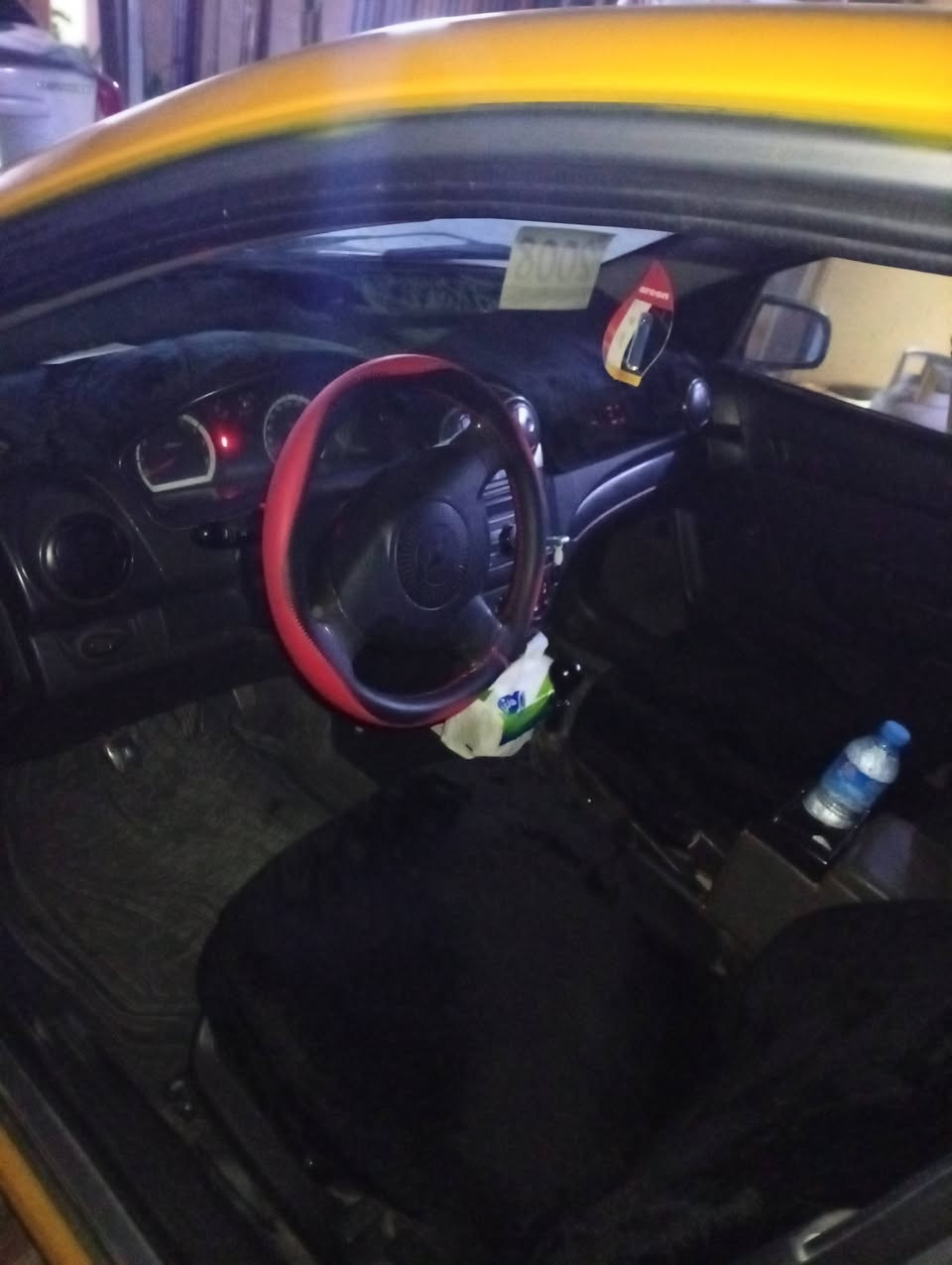 افيو للبيع موديل2008مشروع وطني رقم كركوك كود بنزين نقابه صفر سياره نظيفه شرط مال شغل طخم تايرات جديد كهربائيات شغاله مابيها مصرف السعر45وبيها مجال للتصال*********** بيها ظرر خلفي
