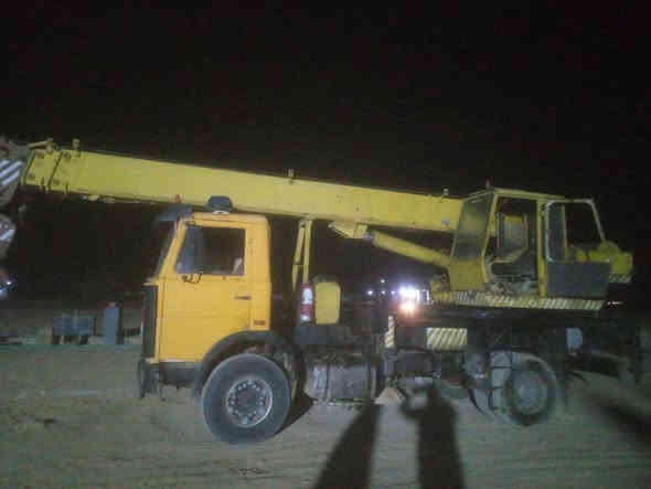 سلام عليكم كرين ماز تادونه 16 طن روسي  موديل 2001 رقم انبار سعر 170 وبي مجال مراوس بكرين صطحه الاستفسار ***********
