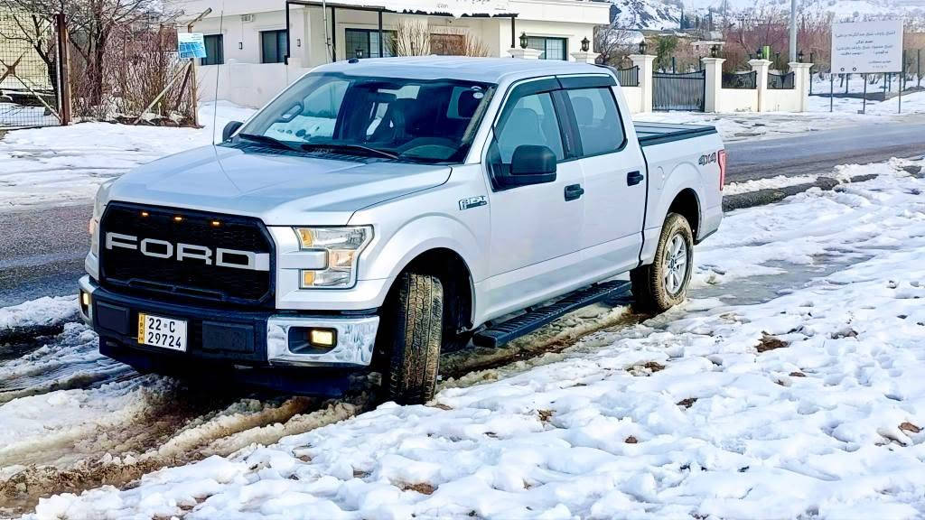 فورد F150
فورد #F150

***********

XLT موديل 2017
حجم المحرك 3.5/v6، محرك كبير بدون تيربو، محرك مرغوب. 4x4

بـاب طويل بدي قصير

السيارة كاملة بشرط، الكبس الأمامي والخلفي بدون ضرب، بدون إيرباک.

صبغ 5 قطع ونصف، بدون دواخل، بدون إيرباک.
السنوية رقم جديد.

رقم :اربيل
سعر :$205
مکان /اربیل
...............
#فۆرد ف١٥٠
XLT مۆدێل ٢٠١٧
مەکینە گەورە ٣.٥ / ٦پستن
بۆدی کورتی دەرگا گەورە 
پێشو پشتی کەپسە بێ ئێرباگ وبێ لێدران 
تەنها لایەیەکی لێخشانی هەیە بێ ناوگرتن  ٥ پارچە و نیوی بۆیاغە دەبڵ ئەکسلە
سەنەوی و ڕەقەمی نوێیە بێ مەسرفە
سعری (٢٠٥ $)وەرقە
📱***********
***********- أربيل, العراق
