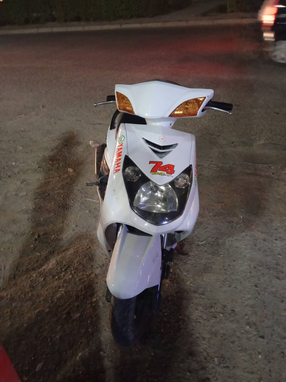 السلام عليكم دراجه سكنس فحل للبيع دراجه نضيفه نفس ماموضحه بل صور سعر 950 وبيه مجال دراجه نوزل خطين *********** للستفتسار
