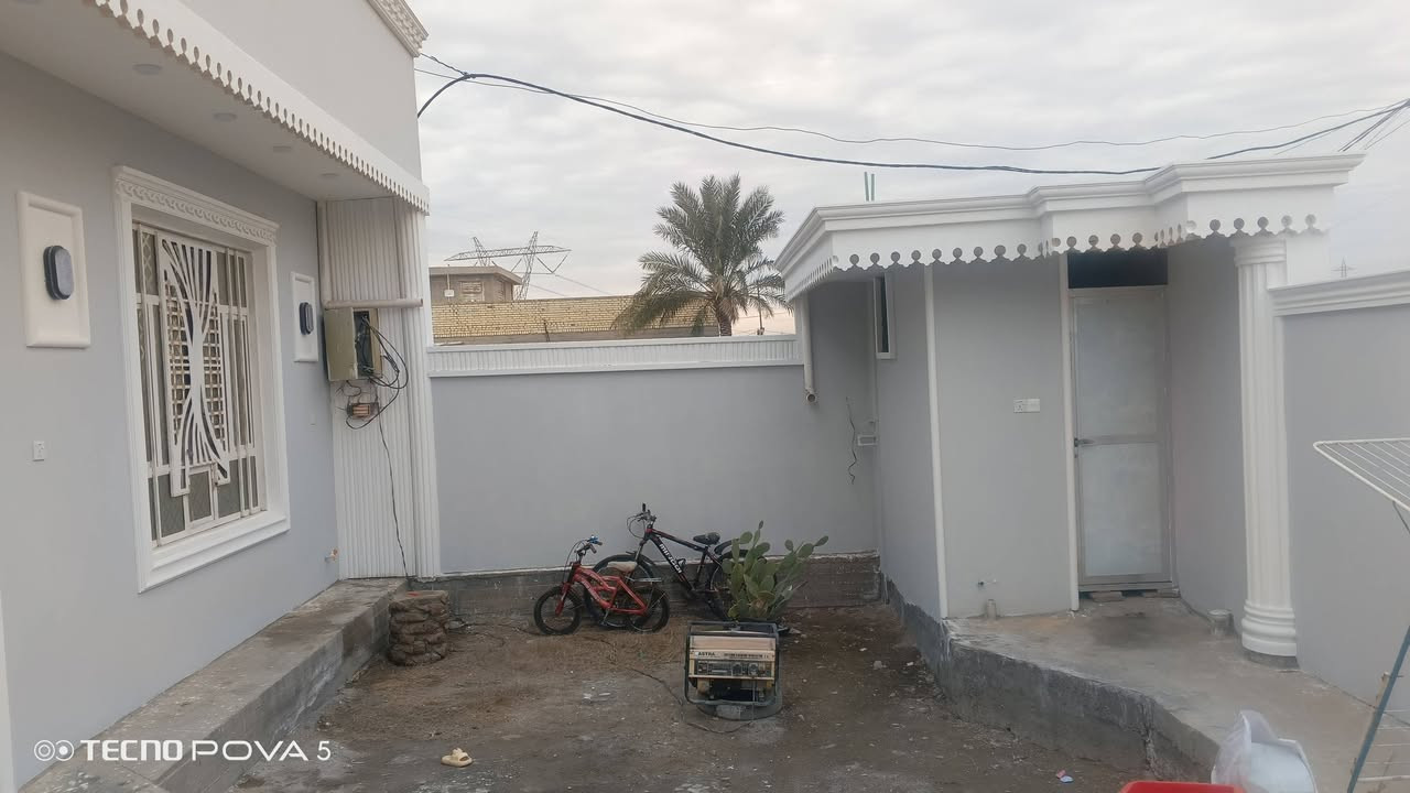 دار للبيع مساحه ٢٠٠ في منطقه الإصلاح شارع الجزيره السياحيه متوفر كافه الخدمات للاستفسار الاتصال ***********
