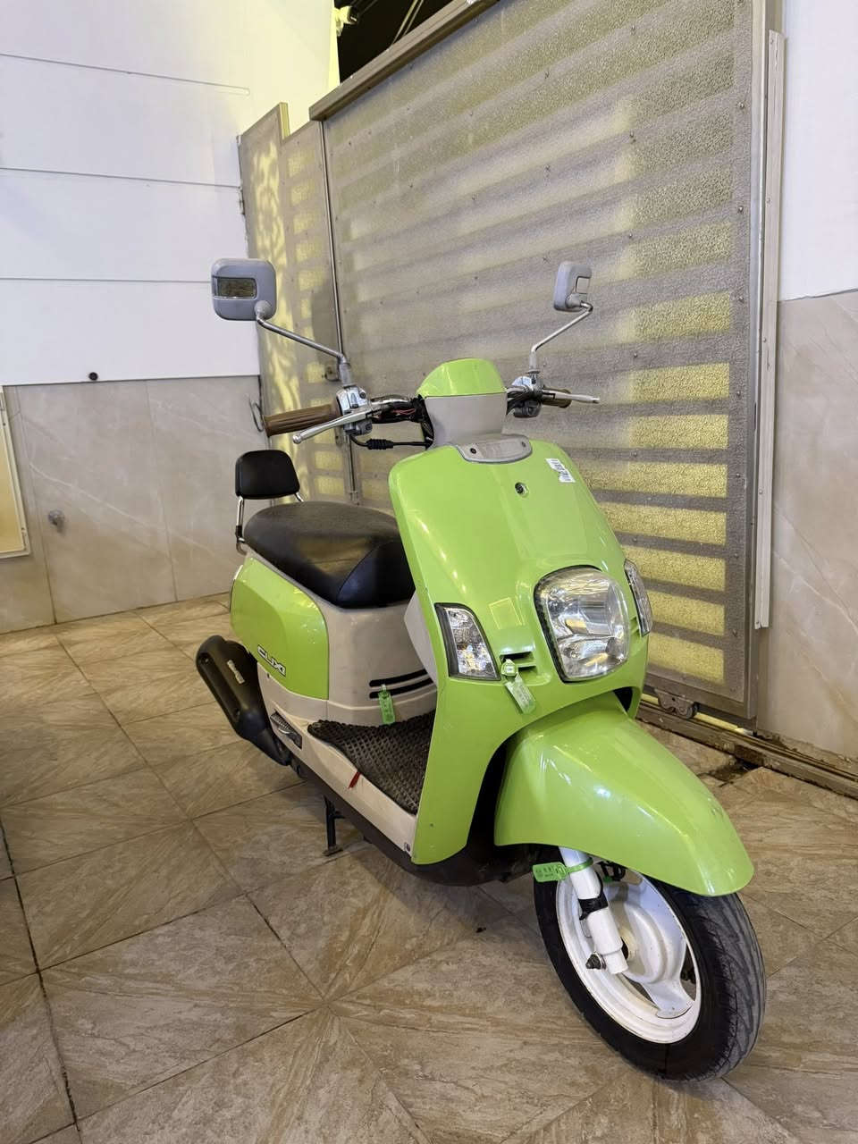 سلام عليكم
بوليس للبيع 2007 كفالة عامة الدراجة من مكينة ومن صبغ ومن تبديل كفرات الدراجة جاهزة مجهزة ما ناقصها برغي خلاف هذا الكلام شتريد اني حاظر سعرها مليون و500 وبيها مجال بسيط جداً مكاني كربلاء حي العامل ***********
