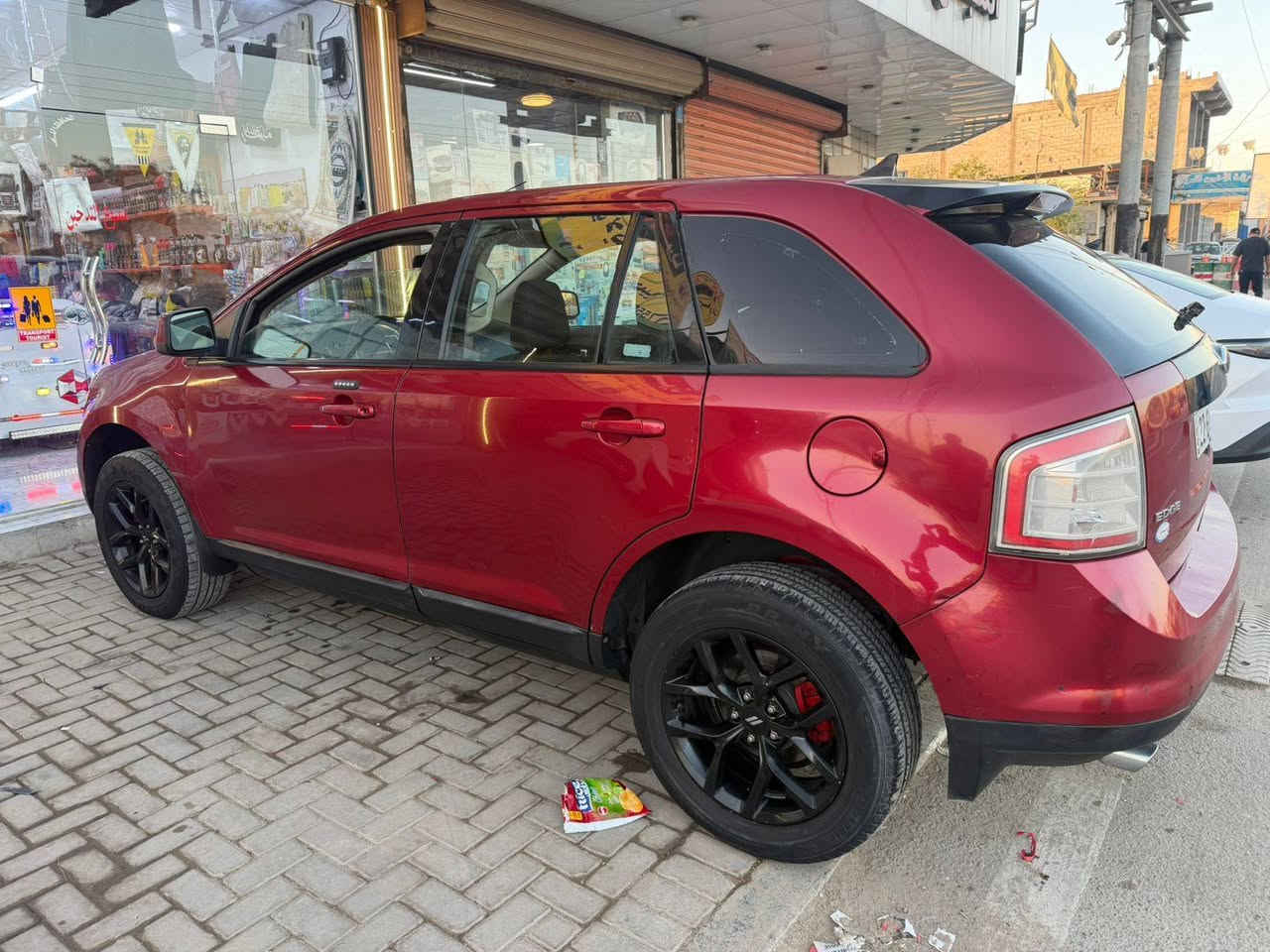 سلام عليكم فورد أيدج 2008 سيارة بس باب سايق مصبوغ بدون حادث يعني بس مصبوغ وبيه تكحيلات بسيطة سيارة خير من الله شغل وين مايعجبك اطلع رقم أربيل  مميز بأسمي هزة بعدهي مامنتهية تريد تحويل او وكالة ماكو أشكال سيارة ماتذب عليه ربع دينار سيارة نظيفة
للبيع او المراوس حصراََ سي 200 
مكاني البصرة/ أبي الخصيب 
هاتف
***********
