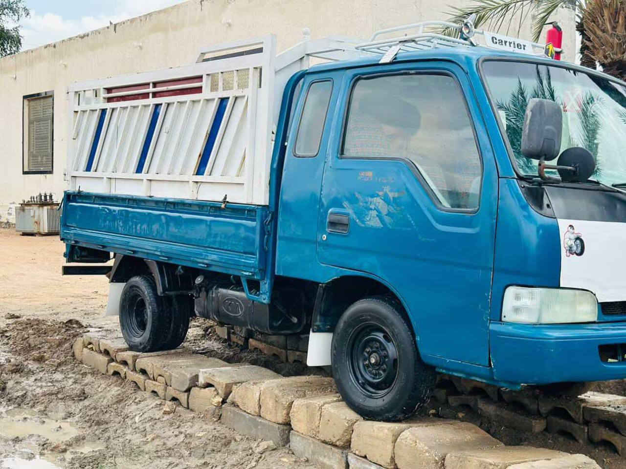 كيه فنتيره ٩٨ محرك ٣٠٠٠ رقم قادسيه الاماني مداور ثاني يوم كير محرك اكسن باكيت كهربائيات كله شغال السعر ٥٠ وبيه مجال شويه العنوان السماوه السوير ***********
