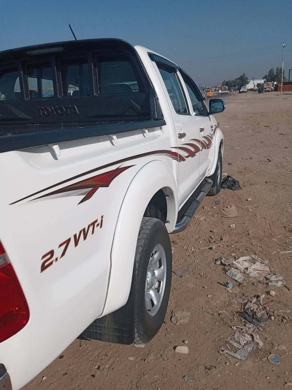 السلام عليكم فورويل دبل اكسل 2014 سياره على وضع الشركه تكح يلات بسيطه بيها سعر السياره 230 بها مجال قليل مكان السياره بغداد مكلف بالنشر رقم شمالي تحويل وكاله جاهز رقم صاحب السيارة ***********
