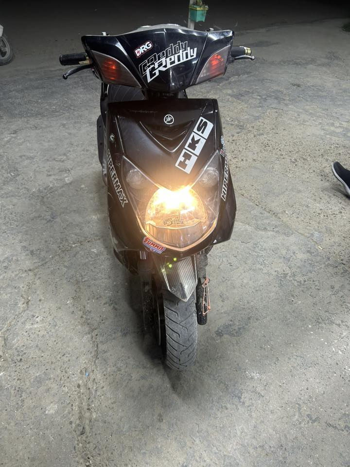 سكنس فحل مزوده دراجه شغاله شلعه معدل كامله.  كل نقص ماكو ابيع كوم حديد بيع مراوس قفل 400 كوم حديد مكاني الحريه ***********
