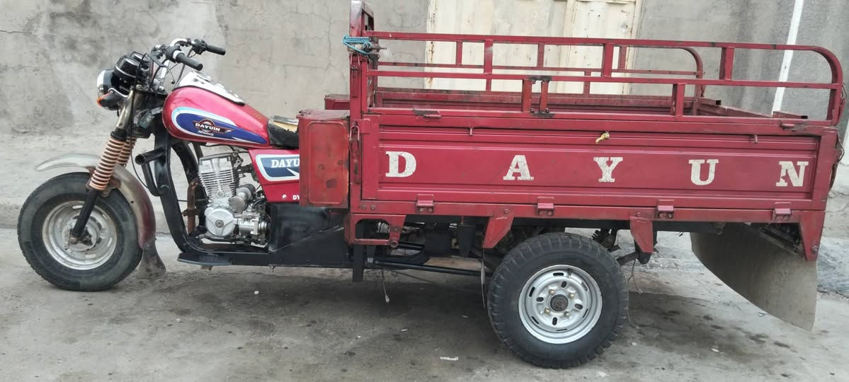 السلام عليكم ستوتة اللبيع دايوان موديل 2016 السعر تسعمية سلف هندر كهربائيات شغالة اوراق اصولية مكاني بغداد مدينة الصدر هاذه رقمي ***********
