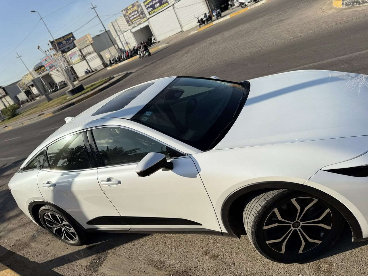 🚘للبيع تويوتا كراون هايبرد 2023 🔥
سيارة تجمع بين الفخامة، الراحة، والاقتصادية بنفس الوقت، بحالة ممتازة جداً ونظافة الوكالة.

✅ موديل 2023
✅ هايبرد اقتصادي جداً بالوقود
✅ ممشى 25 ألف كم فقط
✅ لون أبيض لؤلؤي أنيق
✅ استخدام شخصي وحالة ممتازة

💰 السعر: (31)وبيه مجال للشراي 

📞 للاستفسار والمشاهدة مراسلة خاص أو الاتصال على الرقم: (***********

