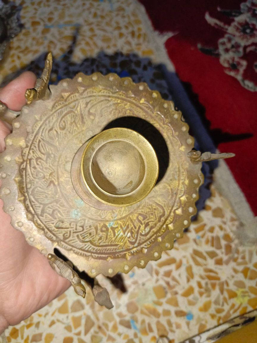 شمعدان نحاس نقش ومكتوب تاريخ السعر 30 ألف يوجد توصيل جميع المحافظات


**إذا كنت صاحب هذا الإعلان وتريد حذفه لأي سبب، رجاءا أرسل رسالة إلى الدعم الفني**