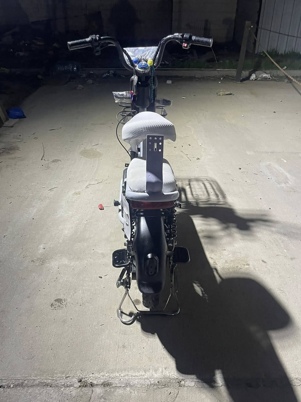 ‏دراجة شحن للبيع حجم 14 ريان ***********
