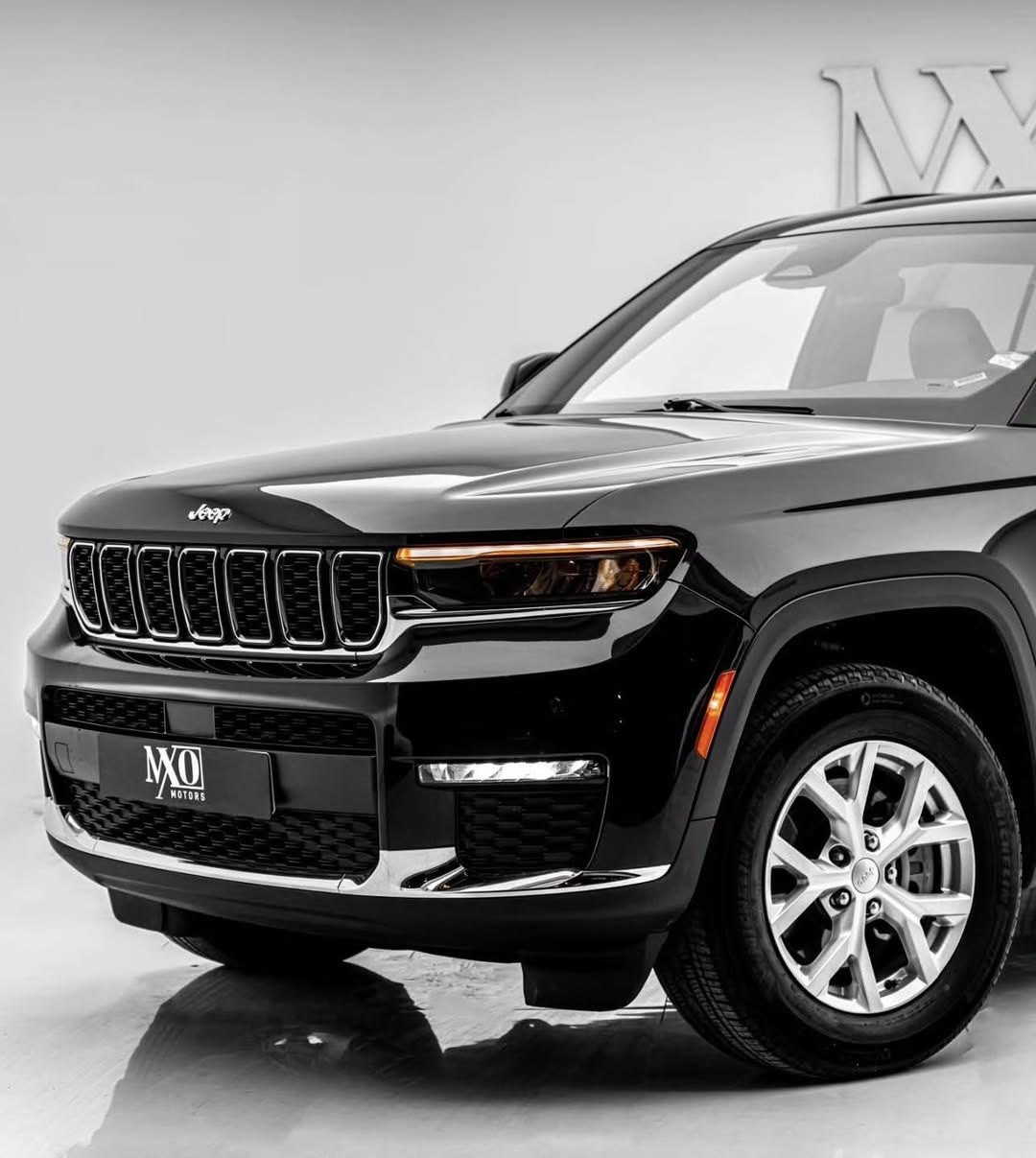 جيب كراند شيروكي  2023
كلين و مكفولة 
رقم شمالي و باج جام اسود بيها 
محرك 6  سلندر 
ماشية 43  الف 
لمتد فول بدون فتحة 
شاشات خلفية شركة 
شاشة كبيرة 
 سيارة نظيفة و بدون مصرف 
تفاصيل اكثر واتساب 

0750 534 4376
