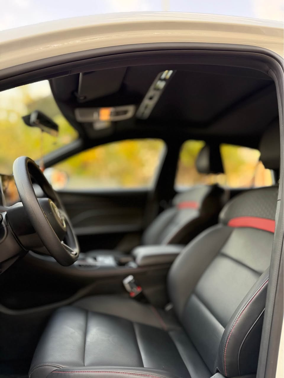 MG GT 2025 شاشە ئەکتیڤ
بێ بۆیاخ و بێ شوخت سارد
تەنها ٣ هەزار کم رۆشتوە
دارو بەردی بە شەرت
لە سەر دەقی شەریکە ماوەتەوە
نرخی ١٢٢ مەجالی کەم
***********
*********** السليمانية, العراق
