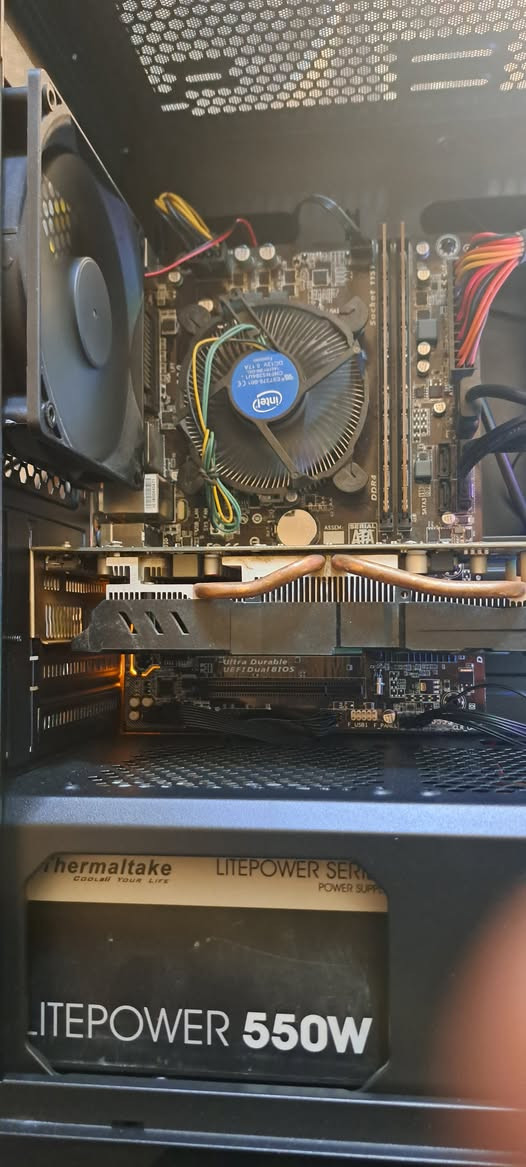 كيس تجميعه للالعاب كوراي 7 جيل 6

المعالج intel core i7-6700

التبريد غازي ag400

الرام- mas : DDR4 16GB

المذربورد gigabyte h110m s2h

الهاردات ssd 265 - hdd 1 tb

كرت الشاشة axle rx 580 8gb

البور سبلاي thermaltake 550w

سعر الكيس 360 الف رقمي ***********

بغداد شارع الصناعه لايوجد توصيل
