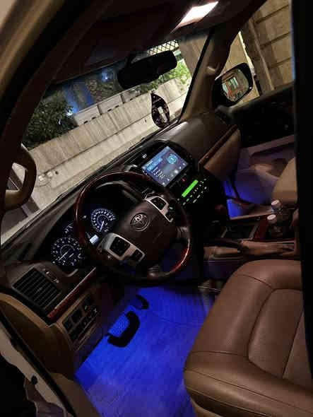 السلام عليكم
لاندكروز 2014 للبيع بريم اصل 
ماشية 96 الف حقيقي 
رقم بغداد ب اسمي 
السعر 39 الف 
للاستفسار ***********
