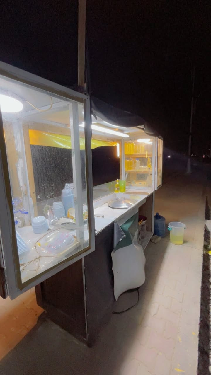 عربانه لبلبي وذره او  شي ثاني وترهم وياهه شاميه وهيج شغلات تبيع وياهه السعر 250المكان الصكلاويه الشهداء الثانيه ‭0773 573 8590‬ كهربائيات كامله من كلشي
