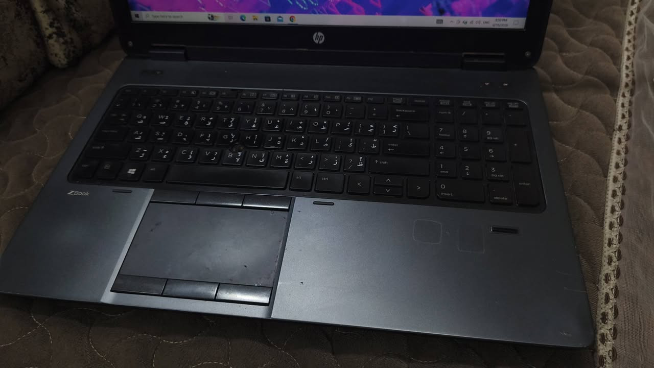 السلام عليكم، لابتوب hp للبيع
المعالج: Intel Core i7-4800MQ يعادل Core i7-8550U (الجيل الثامن)
​الذاكرة (الرام): 16.0 GB DDR3
​كرت الشاشة المنفصل: NVIDIA Quadro K2100M
​كرت الشاشة المدمج: Intel HD Graphics 4600
​الهاردسك: SK hynix SC210 mSATA 256GB

الابتوب ممتازة والنظافة 80%
كدرت اشغل عليه فالورنت  وكاونتر ستريك  و gta 5 طبعاً كلهم 60 - 50 فريم على اعدادات متوسطه 
واغلب ادوات الامن السيبراني 
و VirtualBox و VMware Workstation
وتطبيقات البرمجه بسلاسه  
السعر 300 وقابل للتفاوض  
مكاني بغداد البياع قرب الاشاره


**إذا كنت صاحب هذا الإعلان وتريد حذفه لأي سبب، رجاءا أرسل رسالة إلى الدعم الفني**