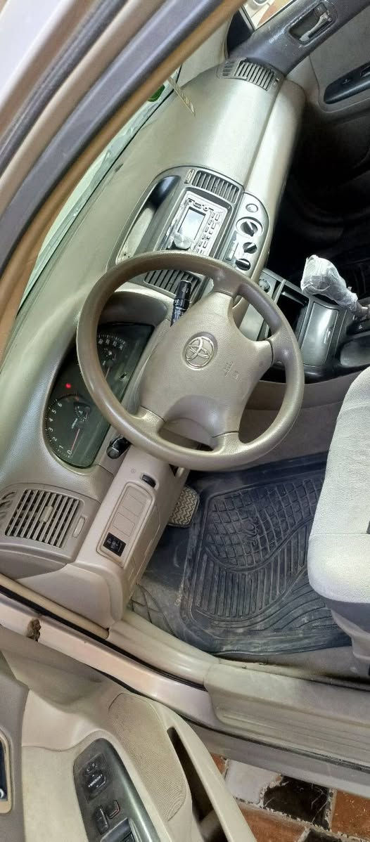 كامري رقم نينوى الماني موديل ٢٠٠٥تدفئة تبريد شغال مابيها ضربة بيها صبغ ربع الباب الورى السعر ٩٥ بيها مجال قليل خابر وتدلل *********** بي واتس اب
