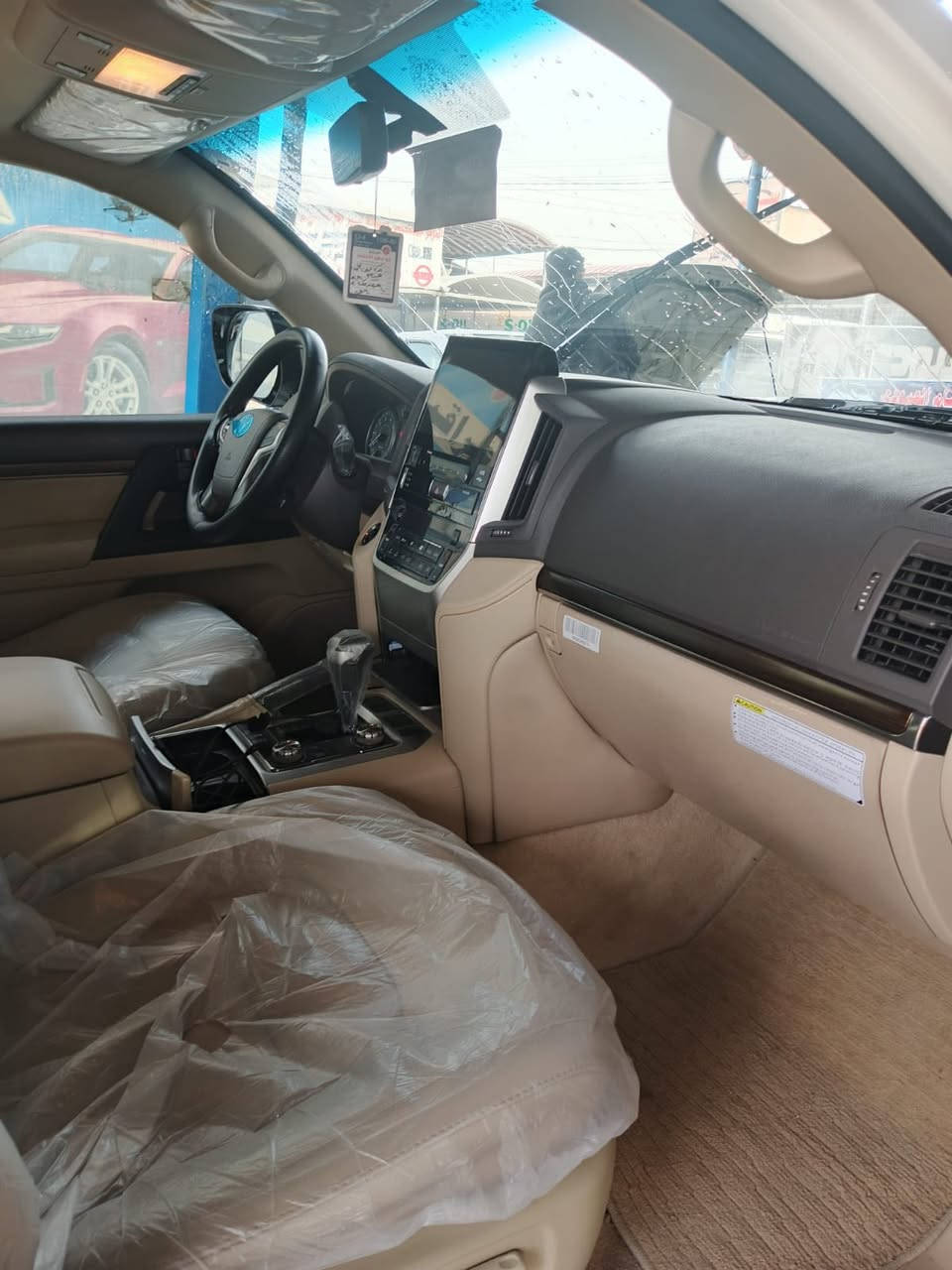 مكلف بالنشر رقم صاحب السياره
‭0783 255 9187‬
لاندكروز 
موديل 2021
رقم اربيل بأسمنه هزه وسنويه جديده
السياره شركات 
باب خلفي كهرباء +حساس+كامره
داخل بيجي +مقاعد كهرباء
تبريد3قطع
فور ويل
بصمة تشغيل وابواب
لايت زنون +زراك لايت
ثلاجه داخليه
السياره جديده كلش
مكفوله من الضربه والصبغ والبارد 
ماشية 145الف كيلو
السعر530$وبيها مجال 
مكان السياره بغداد الكرخ
