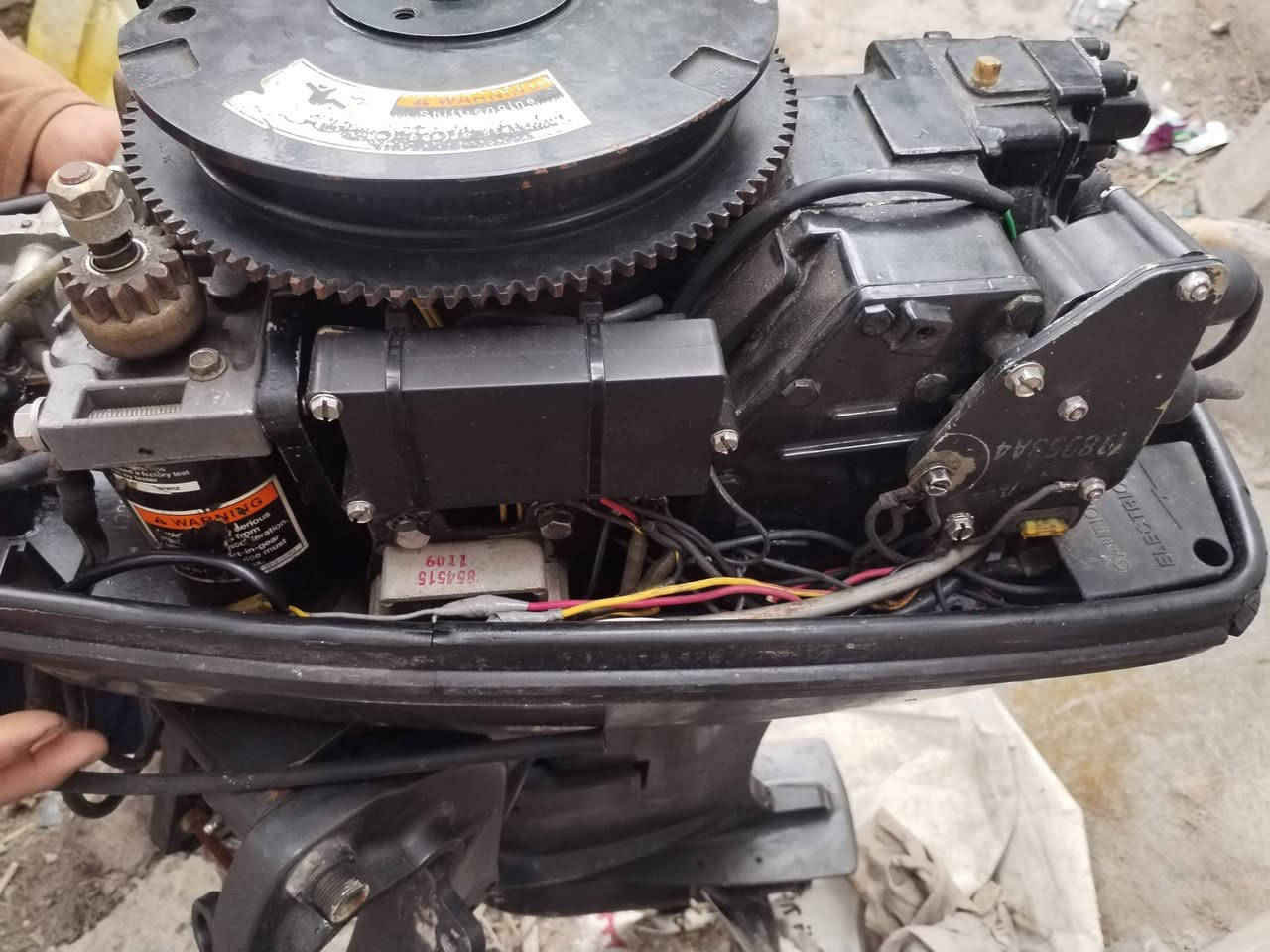 سلام عليكم مكينه فورس ماركري حديث40 مامفتوحه لا كير ولا محرك العنوان البصره والشراي يتصل على الرقم ***********
او واتساب
