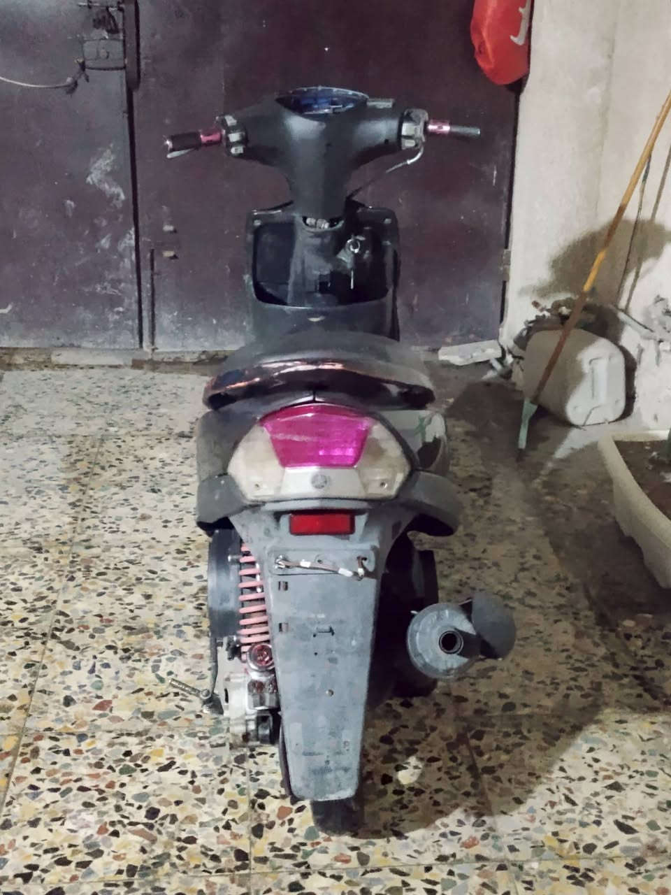 السعر 400.يا الله  ماكس عدله. شلعه ومعدل  الدراجه نضيفه كلش  بيهه تزويد خير من الله  بيهه  صرنصه fmصدر رياضي قزم  مال حاويه  ابو البطل دبل خلفي مال حاويه ابو البطل  يدات سكليتر بوشه ٥٥الدراجه كلهه شغاله وكره وحده بكل وقت بس باتريهه هابط.  و الدراجه من اول هندر ماكني بغداد الحريه رقمي للتواصل٧٨٩١٤٩٣١٩١.
