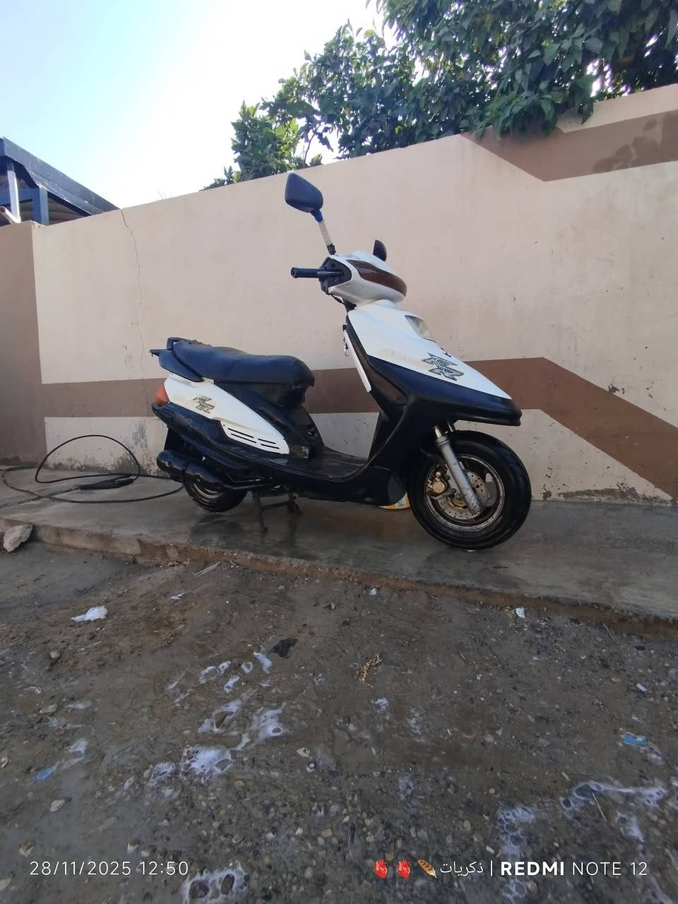 السلام عليكم دراجه فراشه للبيع 
مكاني جلولاء 
تشغيل عن بعد كهربائيات كلهة شغاله 
كامل مابي اي نقص
***********
