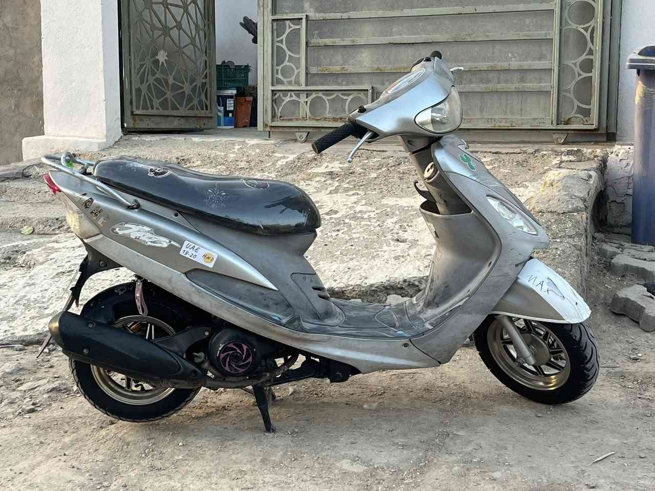 سلام عليكم دراجه منغولي بلاديه مكفوله للبيع أو مراوس بعدله مكاني حله ***********
