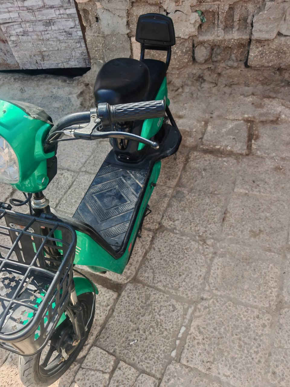 دراجه شحن 4بطاريات
اخت الجديده إستعمال اقل الشهر
السعر250الف وبيها مجال بسيط
ديوانيه حي الجزائر


**إذا كنت صاحب هذا الإعلان وتريد حذفه لأي سبب، رجاءا أرسل رسالة إلى الدعم الفني**