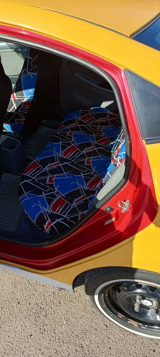 السلام عليكم اخوان اكسنت امريكي جاهزه مكينه كير تبريد تخم تاير وصدر كله جاهز هيئه وغرامات مصفره سياره ليبل واحد ماعده البنيد مبدل السياره بسمي دواخل كله جديد موديل 2013 السعر 80وبيهه مجال حك الجيه مكاني الدوره رقم الهاتف ***********
