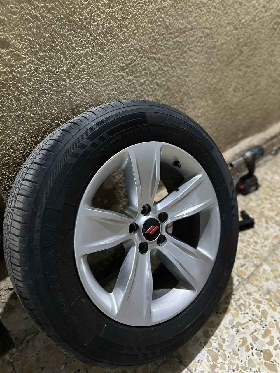 ويل 18 sxt اصلي موبار مكفولات عواج وتصليح  فقط مصبوغات  لجماليه وبيهن تخم تاير ابو الورده نقشه الناعمه سعرهن 550 الف وبهن مجال لطيبين عنوان حله مركز


**إذا كنت صاحب هذا الإعلان وتريد حذفه لأي سبب، رجاءا أرسل رسالة إلى الدعم الفني**