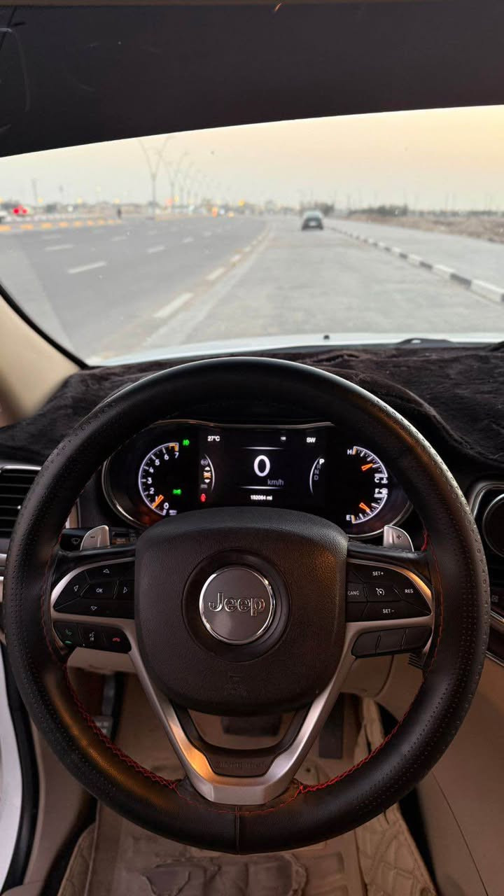 السلام عليكم جيب كراند شيروكي grand cheeokee  موديل 2018 خليجي سياره مكفوله كفاله عامه من كل نواحي سياره جديده احله من صور كلين تايتل كفاله عامه مواصفات الثلاثه شاشات جدید سیارة
رقم 📞***********
مواصفات سياره   limited pals الثلاثه شاشات
دفع رباعي 4*4
كشنات امامي كهربائي 
كشنات تدفئه و تبريد 
كشن خزن ميوري وضعيات قياده
كشنات خلفي تدفئة 
ناقل حركه 8نمر 
تدفئة استيرن
شاشه كبيره +كامره خلفي دواره
كشنات جلد 
داخل ملكي vip
شفتات استيرن
اشاير بل مراء
مرايه شفط
ويل 20 بلادي
سكف بانوراما فتحتين بل سكف على طولها
شاشه كبيره نفيكيشن مع Gps
لايتات زينون دواره مع استيرن
كشافات ضباب برجكتور زينون+ زراكات امامي للايتات
لايت كامل زينون مع ليد نهاري
تشغيل عن بعد 
صندوق كهرباي شفط
حساس امامي + حساس خلفي
مرايات متحسسه للضوءالعالي
بريك اوتو عند الرجوع الى خلف
نظام تشغيل اطفاء اتوماتيكي 
يعني (Auto start system)
نظام بريك اوتوماتيكي (Auto break system)
يدات نيكل 
محرك 3600
بعد مواصفات سياره واحد على واحد فول فول فول سياره رقم بصرة الرقم الجديد هزة وسنوية جديدة كله جديد بسمي تحويل مباشر  مابي دينار مصرف احله من صور مكان سياره البصرة
سيارة عليه تعديل مصروف عليه كلش هواي 
كار بلي الأصلي شادله
داش كام تصوير امامي خلفي تسجيل كامرة للسيارة. فايبر كاربون اسود بلاك لماع لليدات والمرايه الجانبية. كذالك الشباك الامامي فايبر كاربون بلاك اسود.  لحية اماميه واجنحه خلفية. مع دوسات جانبيه عند النزول. فجوج لون احمر حراري
  شراي يخابر *********** البصرة, العراق
