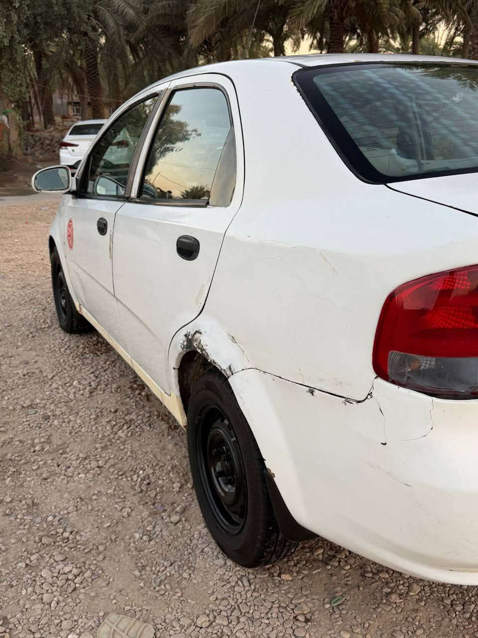 السلام عليكم أفيو ٢٠٠٦مفتوح كير عادي السياره جهازه من تبريد كير مكينه حداديه تايرات سعرها ٣٥وبيها مجال مكاني حله ***********
