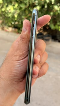 للبيع   11 برو ماكس شرط النضافه ولا شخط بي بطاريه 🔋95‎%‎ ذاكره 256. ال...