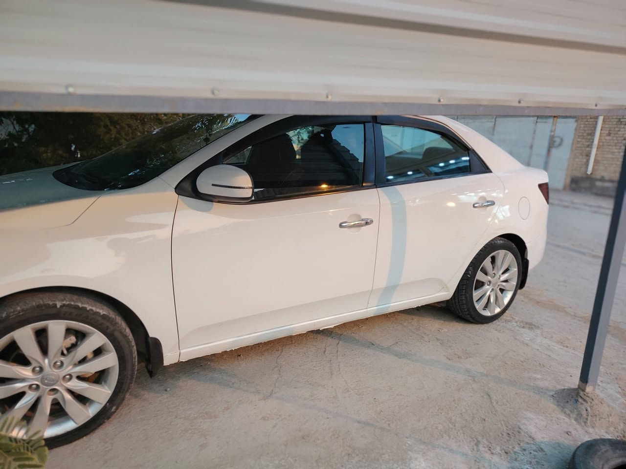 سيراتو فول البصمه
موديل 2013 أربيل 
كفالة عامة
جميع المواصفات بيها  
مكان السياره النجف الاشرف
للاستفسار الاتصال على
***********
