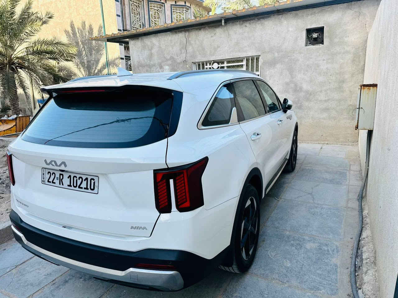 سورنتو مديل 25 ماشية 35 جديد على وضع الشركة رقمهة مميز سعر  325$مكان بصرة ‏***********‬‏
