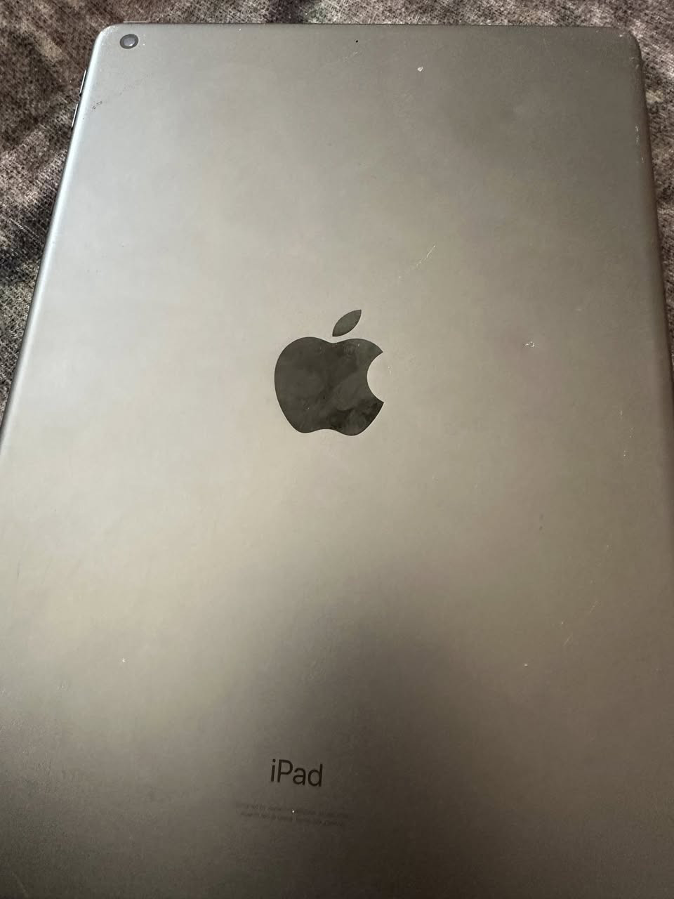 ايباد جيل 9 محدث اخر إصدار iOS 26 ذاكره 64 شاشه مكسوره بصمه لا تعمل سعر 140 وبيه مجال رقم *********** كربلاء الحر
