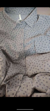 قميص • جديد بالليبل • مقاس ٤٤ و٤٦