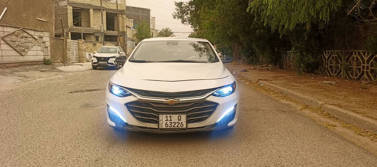السلام عليكم
شوفرليت ماليبو 2023 فئة LT
وارد امريكي بدون حادث ( سرقة قطع )  
رقم بغداد جديد معوقين باقيلها سنة ونص تصير حرة

المواصفات : بصمة / بصمة أبواب / تشغيل عن بعد
فول تحكم ستيرن / شاشة كبيرة / تبريد بيانو / داخل بيجي
هندبريك دكمة / اطفاء ذاتي / شادلها منظومة زنون فول
اطفاء ذاتي / مانع انزلاق / كاربلي واندرويد اوتو
بلوتوث / اواكس / USB / محرك 1500 تيربو 
ماشية 78 الف ميل قابل للزيادة

عنوان بغداد الحرية

للتواصل والاستفسار:
***********
