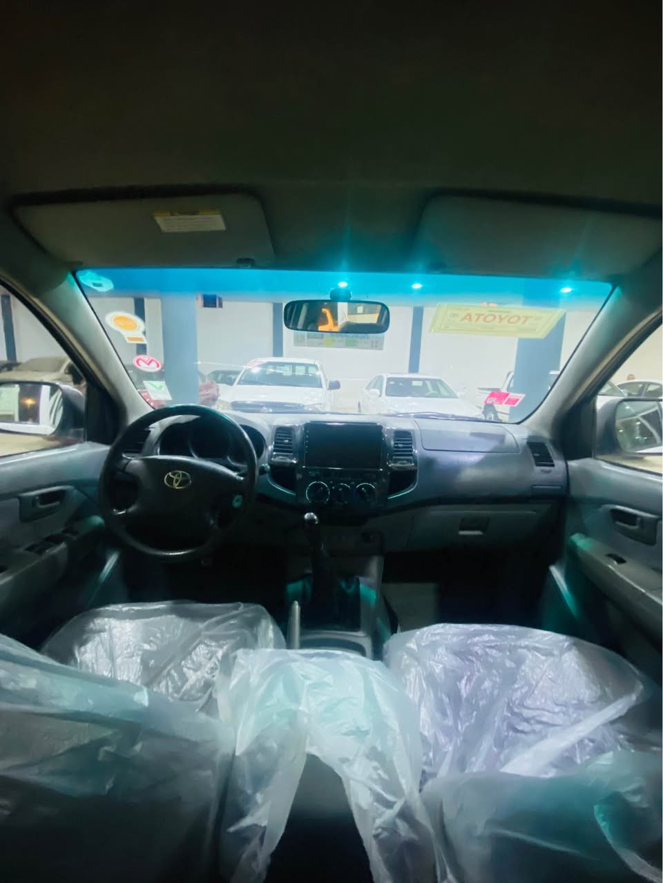 toyota hilux 2009
ملاحظە : بەس بولند بەخە گێرو مەکینەی 
سایرێ بشەرتە
رێڤەچون : 377km 
سعر مناسب🔴 
140 ورقە و مجالە ✅
رقم تلفون:  ***********
*********** أربيل, العراق
