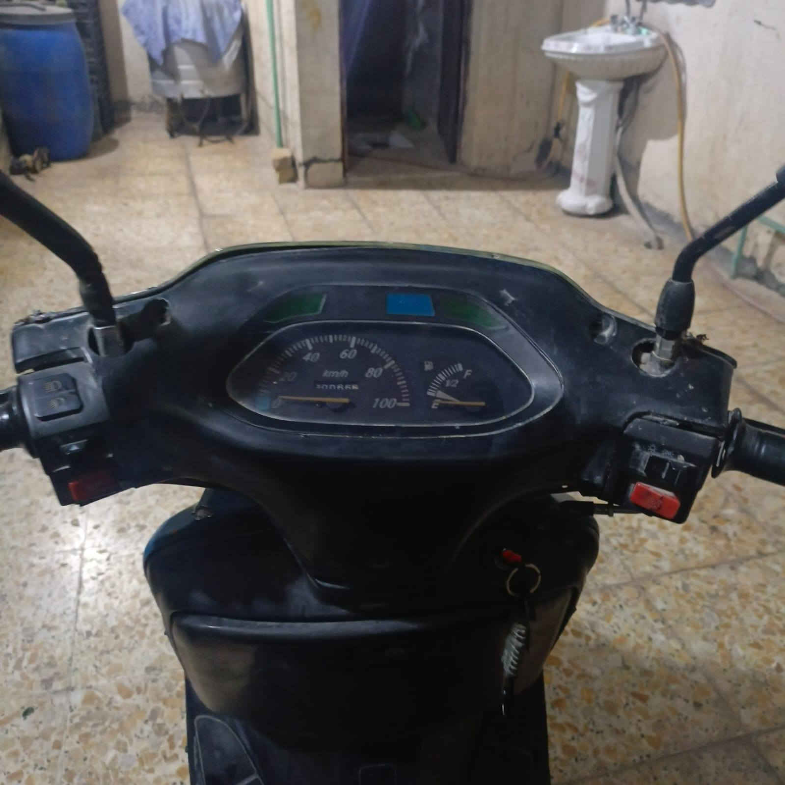 السلام عليكم دراجه فضائي فراشه سرعه 100 ياباني دراجه نضيفه حيل جديده تجي تفحص وتأخذ تشتغل سلف وهندر كهربايات كله شغاله السعر 300 وبيه مجال مكاني بغداد مدينة الصدر ***********
