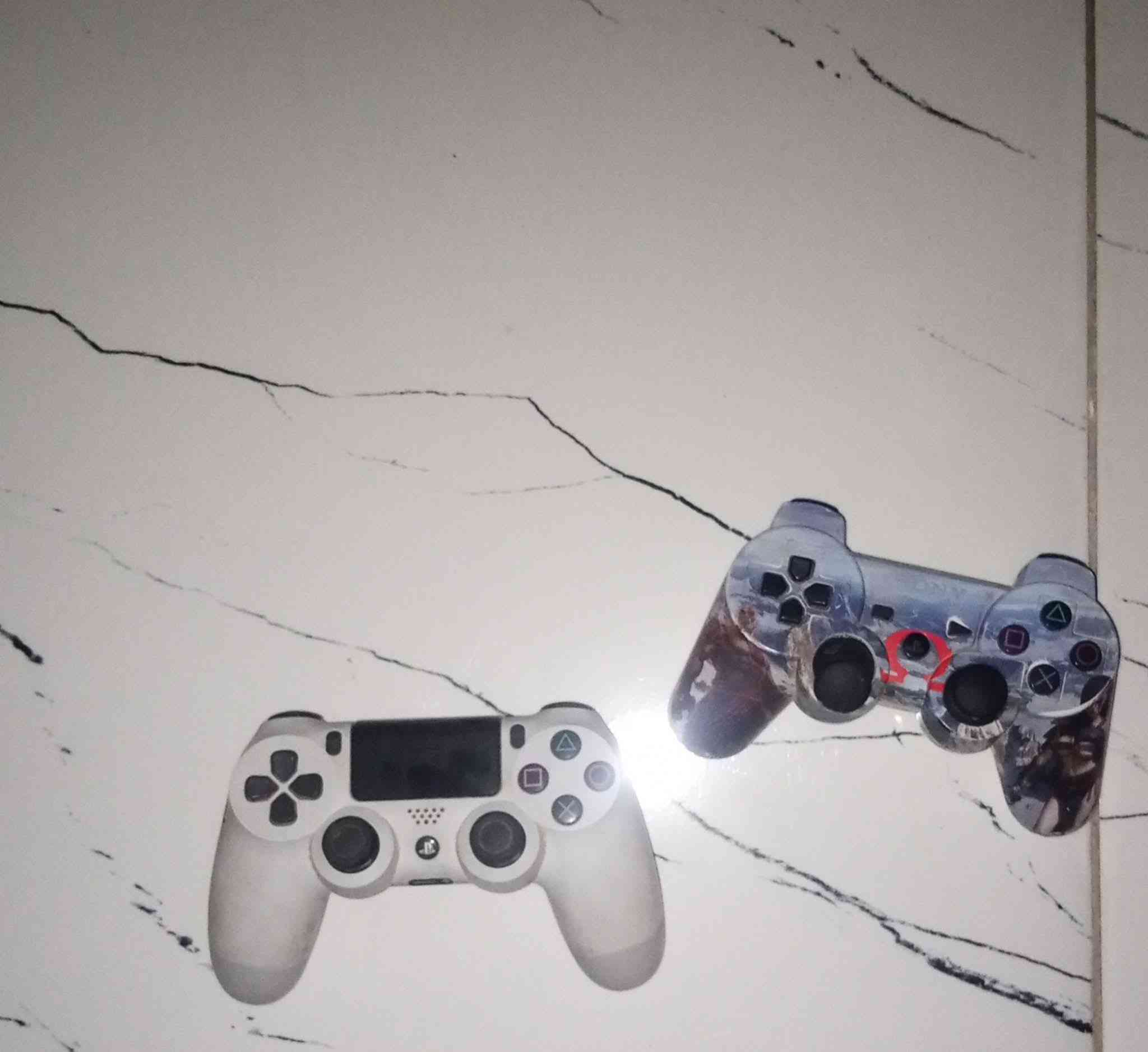 بلي ثري مستعمل
العدد 2
يدات العدد ٥
عاكس العدد 1
مكاني بابل بشوملي 
الشراي يتفضل خاص او تصال
***********
