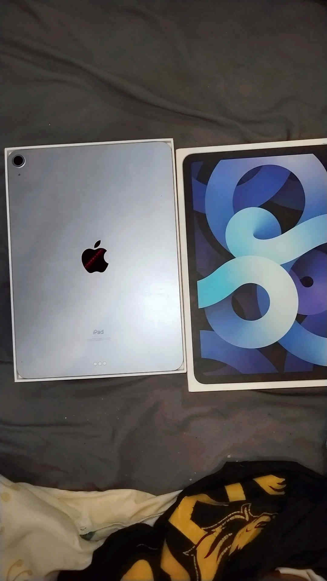 سلام عليكم جميعن ايباد ابل للبيع جهاز كلش نضيف شرط شخط مابي جهاز تاخذه وتترحم لوالديه الله شاهد ذاكره64/بطاريه تقريبن 98/مكاني نجف ارقم ***********/ سعره خاص /
