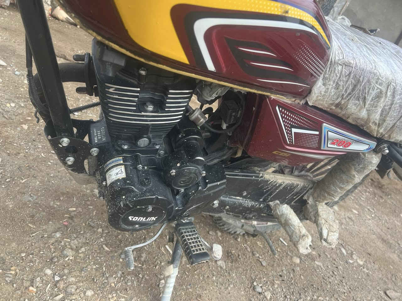 سلام عليكم سيفان 2025 سونك لأصلي
دراجه جديده مكفوله من شخط 

مكينه 200cc / اوراق كامله بصمه سويج 

سعرها 760 وبي مجال حك جيه 

مكاني ديالى بعقوبه تصل ***********
